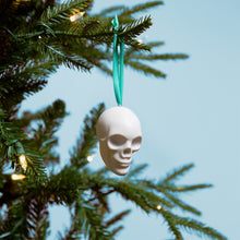 Load image into Gallery viewer, Jonathan Adler Skull Ornament