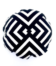 Load image into Gallery viewer, Christian Lacroix Dona Jirafa Opiat  Pillow