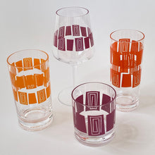 Load image into Gallery viewer, Destination PSP Oasis Acrylic Wine Glass Set- Purple